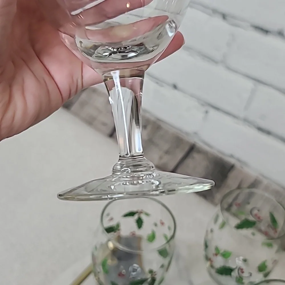 Libbey Vintage Holiday Holly Iced Tea Glass/Goblets Set of 4 (Four) Green/Red